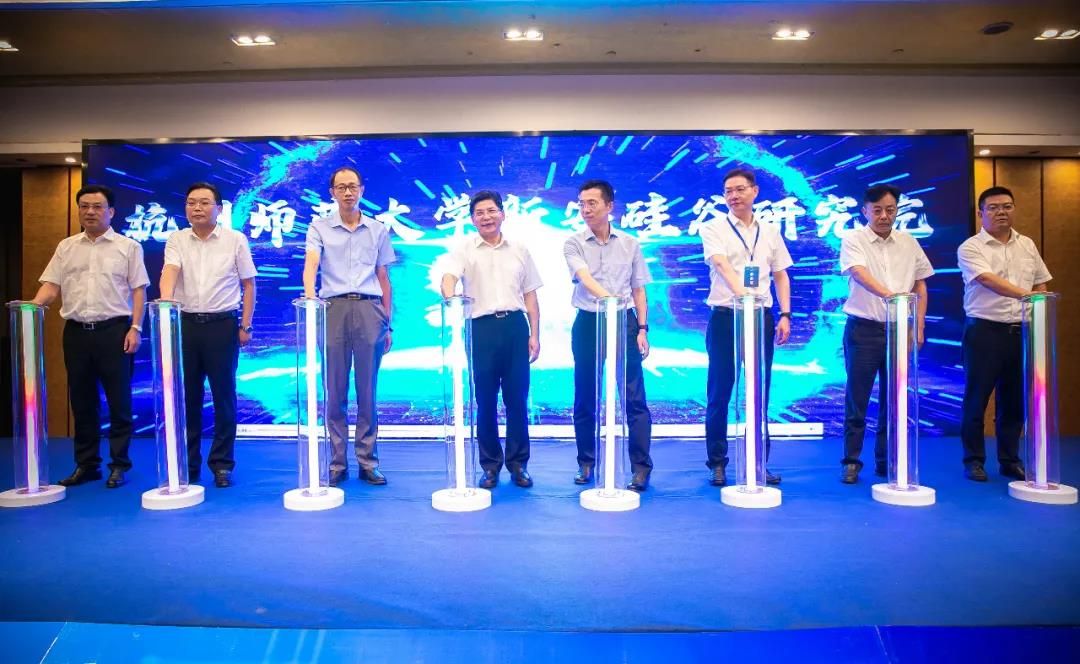 15967679079238196t4X.jpg 15967679079238196t4X.jpg